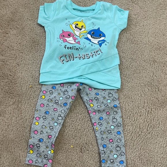 Other - Pinkfong baby shark outfit